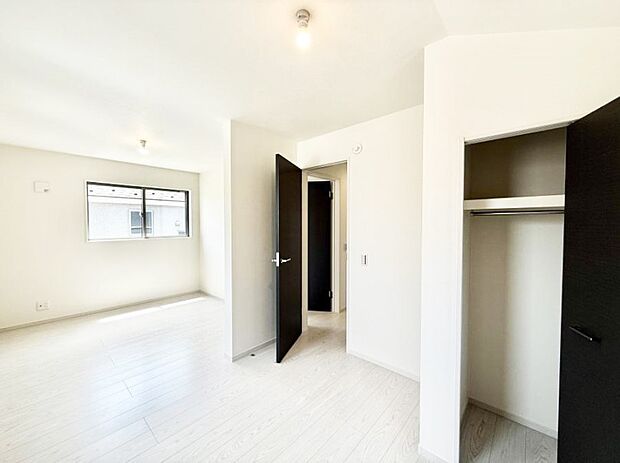 【洋室】■どこになにを置くか楽しみな自分のお部屋