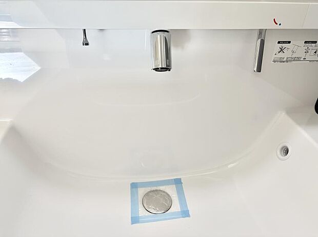 【ハンドシャワー付洗面台】■手洗いや顔を洗う時も快適に使える便利なシャワー