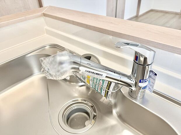 【浄水器】■清潔でおいしい水を手軽に供給してくれます