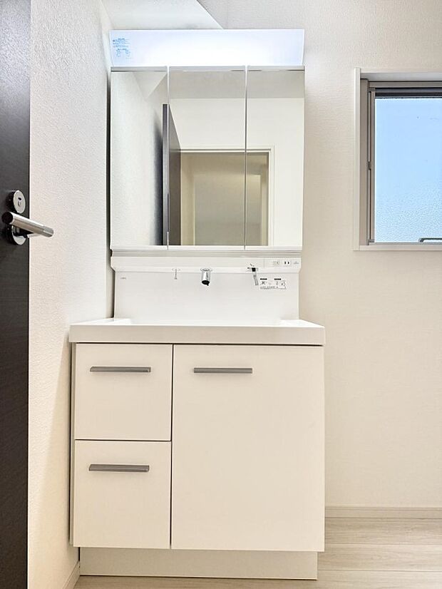 【洗面台・洗面所】■清潔感があり、気持ちよく使えます