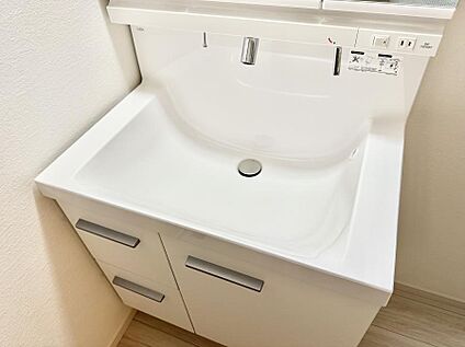 ハンドシャワー付洗面台