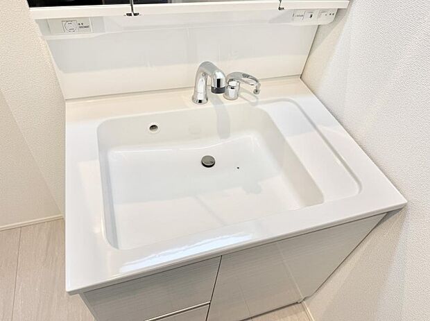 【食洗機】■手間なく洗浄！食器をピカピカに仕上げてくれます