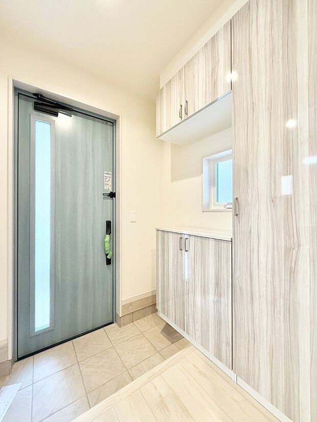 【玄関】■玄関はお家の顔！おしゃれな玄関でお客様をお迎え！