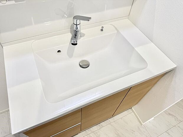 【ウォシュレット】■温水洗浄で快適、清潔感が保たれるシャワートイレ