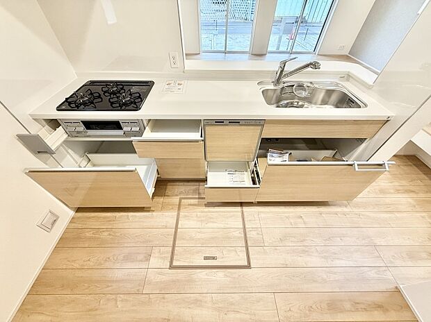 【キッチン】■シンプルで機能的、毎日使いやすいキッチン