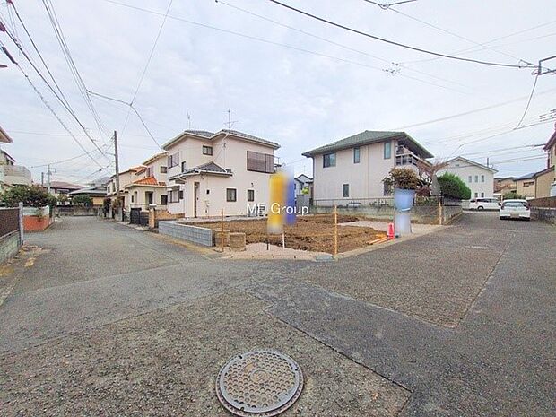 【前面道路含む現地写真】■新しい時代の息吹を感じる、心地よい環境