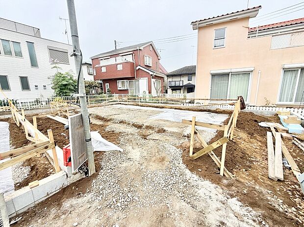 【現地外観写真】■家族みんなが笑顔で過ごせる、安心感のある住まい