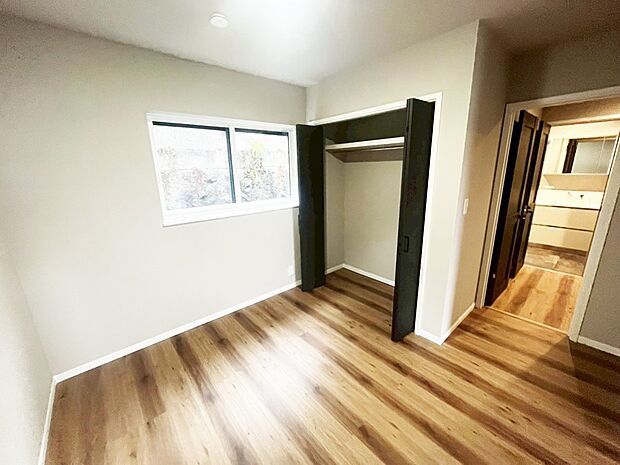 【洋室】■優雅で穏やかな時間が流れる空間