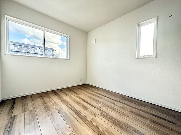 【洋室】■自分だけのスペース どんなお部屋にするかとっても楽しみですね