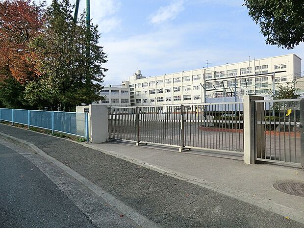 横浜市立すみれが丘小学校(約300m・徒歩4分)