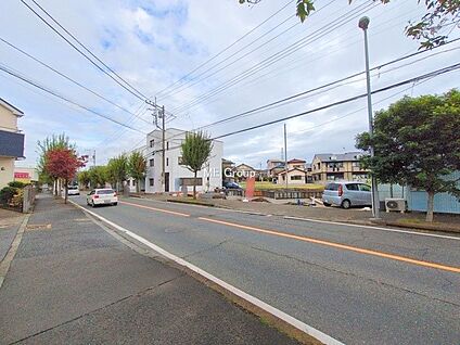 前面道路含む現地写真