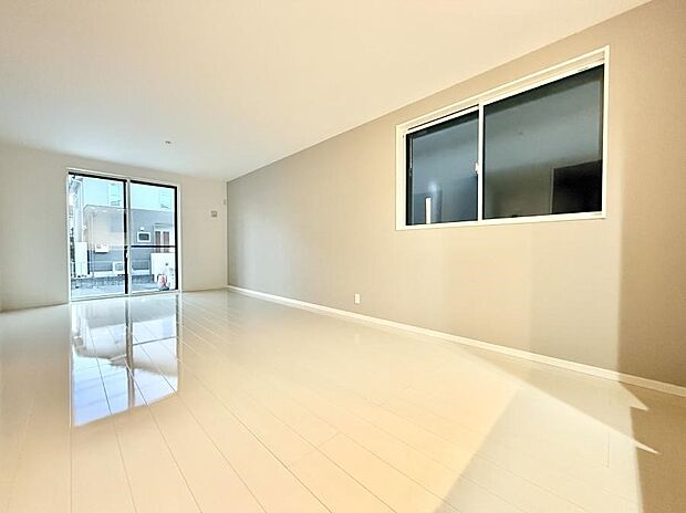 【ダイニング】■ふとした瞬間に幸せを感じる、心地よい場所