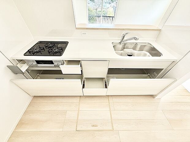 【キッチン】■家族の絆を深める、温もりのあるキッチン