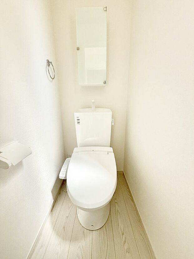 【トイレ】■毎日使う場所だからこそ、清潔感溢れる空間