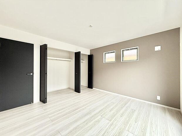 【寝室】■家具をうまく配置すれば広々とした空間を使い動きやすく、リラックスした時間が過ごせます