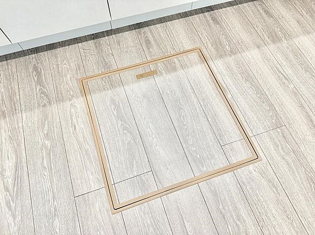 【床下収納】■季節物など簡単に収納でき便利