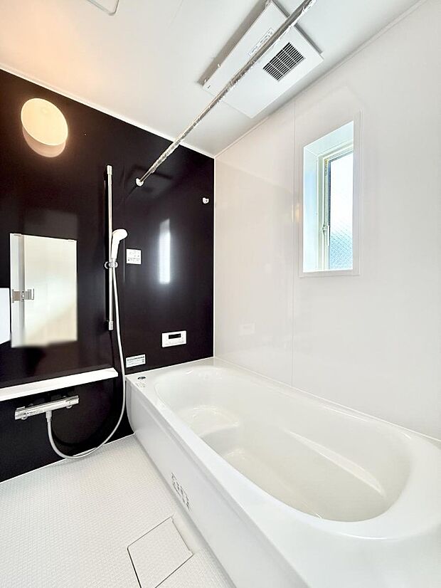 【浴室】■家族みんなが気持ちよく使える設計です