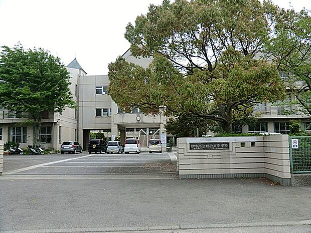 厚木市立睦合東中学校（約550m・徒歩7分）