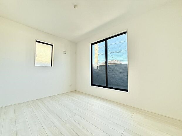 【子供部屋】■家具やレイアウトを自由に配置できるため使い勝手が良く快適に過ごせます