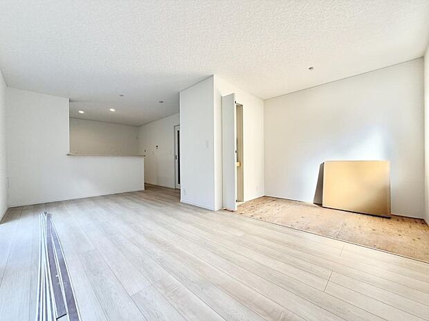 【リビング】■くつろぎと笑顔が集まる、心温まるリビング