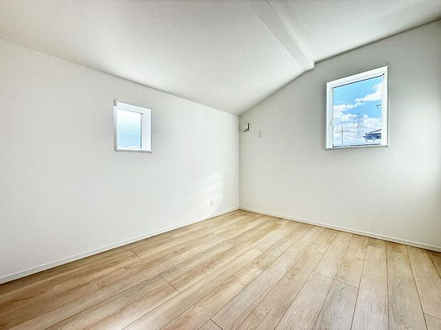 【子供部屋】■家具やレイアウトを自由に配置できるため使い勝手が良く快適に過ごせます