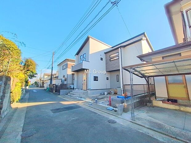 【前面道路含む現地写真】■優雅なラインが、毎日を引き立てます