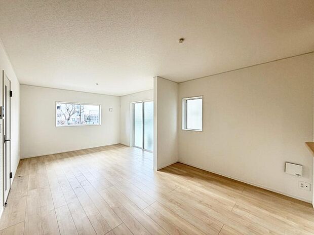 【リビングダイニング】■シンプルだけど贅沢、大切な人と過ごす心がほどける空間