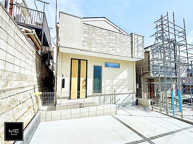 【現地外観写真】■暮らしを豊かにする充実した仕様設備で快適に