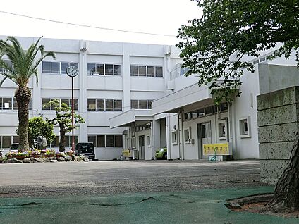 大磯町立大磯中学校 480m(6分)