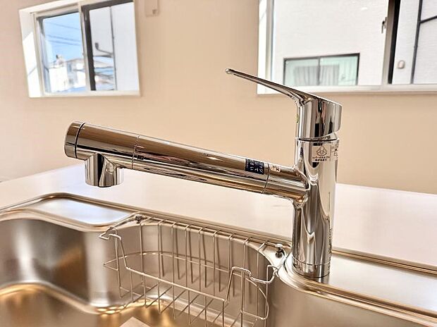 【浄水器】■清潔でおいしい水を手軽に供給してくれます