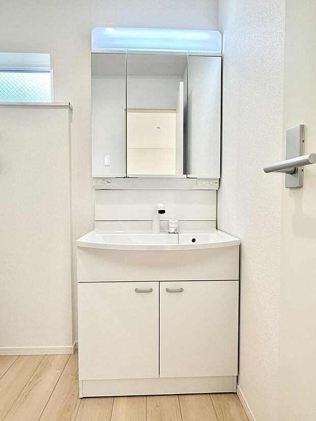 【洗面台・洗面所】■清潔感があり、気持ちよく使えます