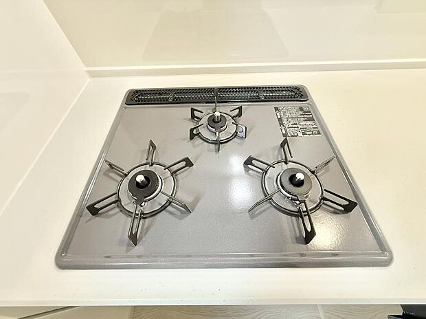 【3口ガスコンロ】■一度に多くの料理ができ便利で効率的