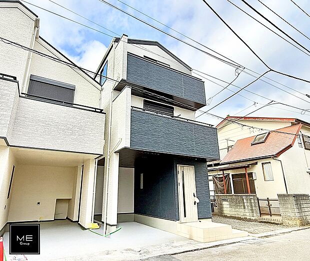 【現地外観写真】■家族みんなが笑顔で過ごせる、安心感のある住まい