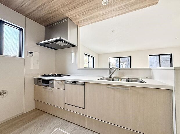 【ダイニングキッチン】■作る楽しみと食べる幸せを届けるキッチン