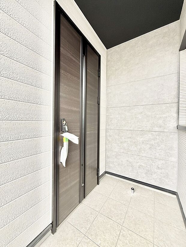 【バルコニー】■ 自然を身近に感じる、開放的なバルコニー