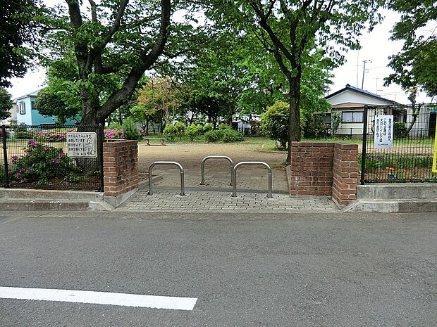 ふじみ野第二公園(約100m・徒歩2分)