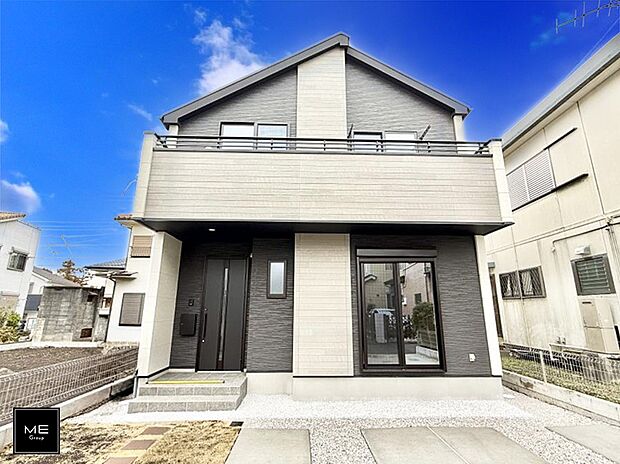 【現地外観写真】■暮らしを彩る充実した設備仕様が備わった住まい