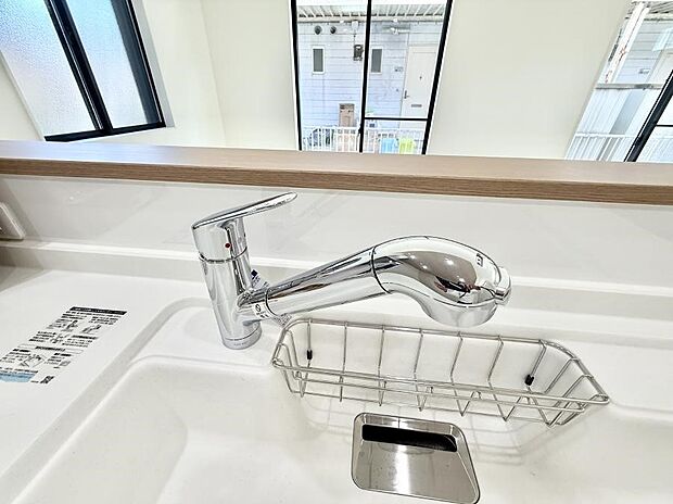 【浄水器】■清潔でおいしい水を手軽に供給してくれます