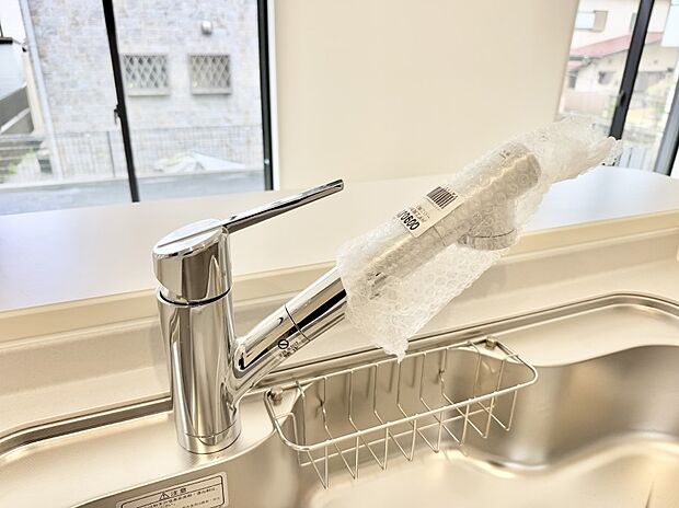 【浄水器】■清潔でおいしい水を手軽に供給してくれます