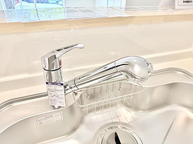 【浄水器】■清潔でおいしい水を手軽に供給してくれます