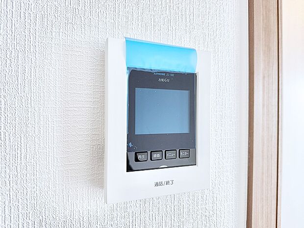 【TVモニター付インターフォン】■鍵を取り出さずに便利に操作できて快適