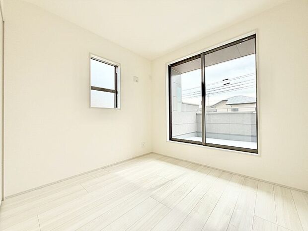 【子供部屋】■家具やレイアウトを自由に配置できるため使い勝手が良く快適に過ごせます