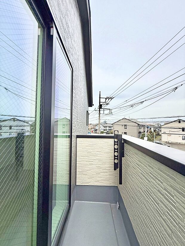 【バルコニー】■ 空を眺めながら、ほっと一息つける特別な空間