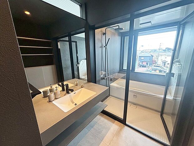 【洗面台・洗面所】■朝の準備がスムーズにできる広さです