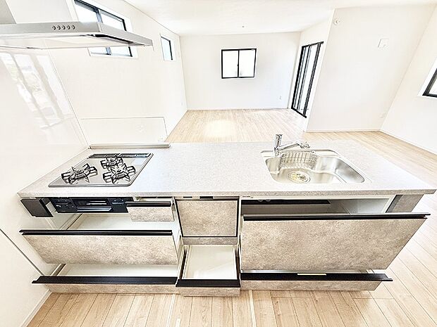 【キッチン】■シンプルで機能的、毎日使いやすいキッチン