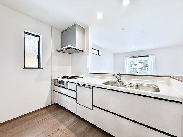 【ダイニングキッチン】■キレイに片付く、使いやすいキッチン