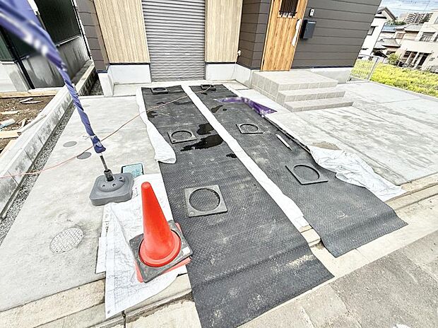 【駐車場】■快適な駐車スペースで安心
