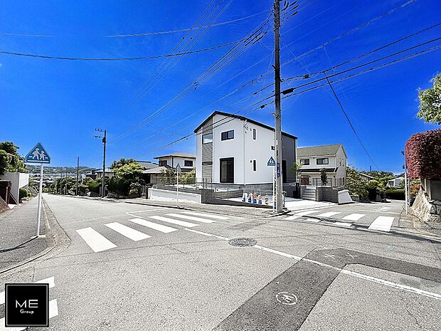 【前面道路含む現地写真】■新しい住まい、街の新しい風景