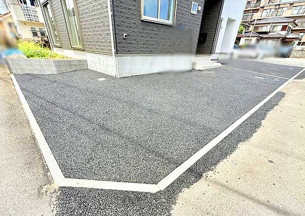 【駐車場】2号棟  ■自宅にカースペースがあると助かります