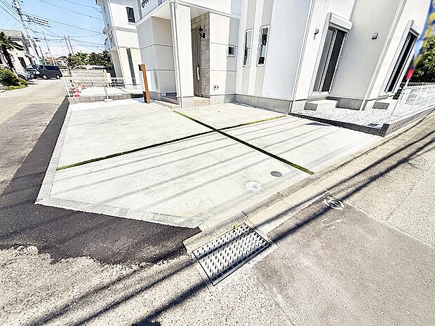 【駐車場】2号棟  ■毎日の駐車が快適に